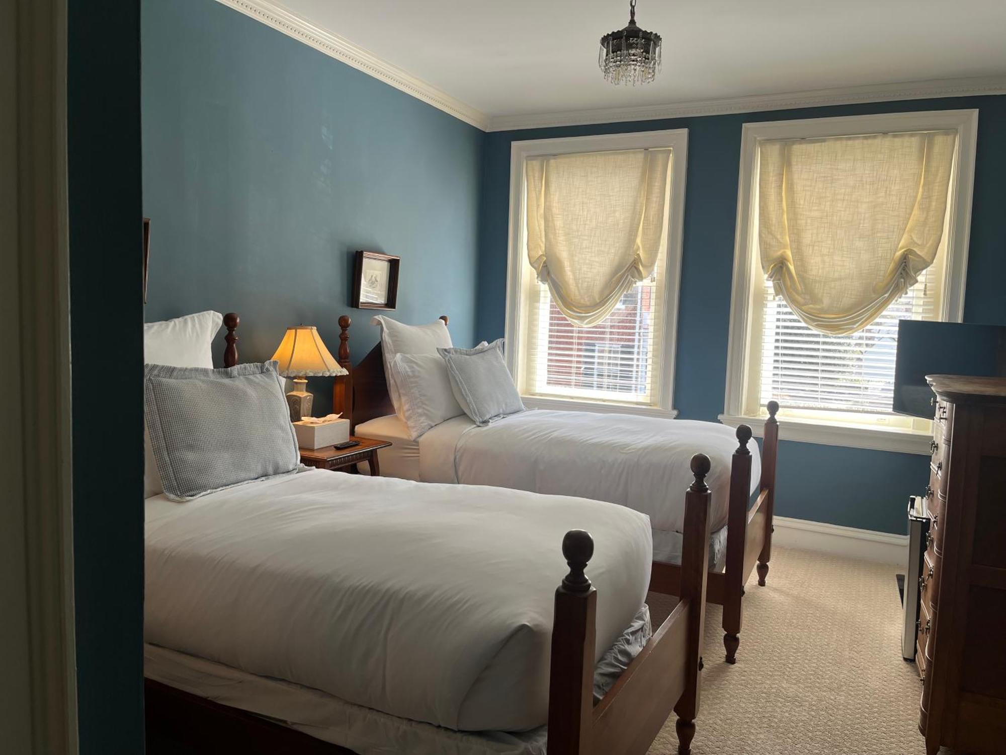 Ironclad Inn And Bourbon Room Fredericksburg Eksteriør bilde